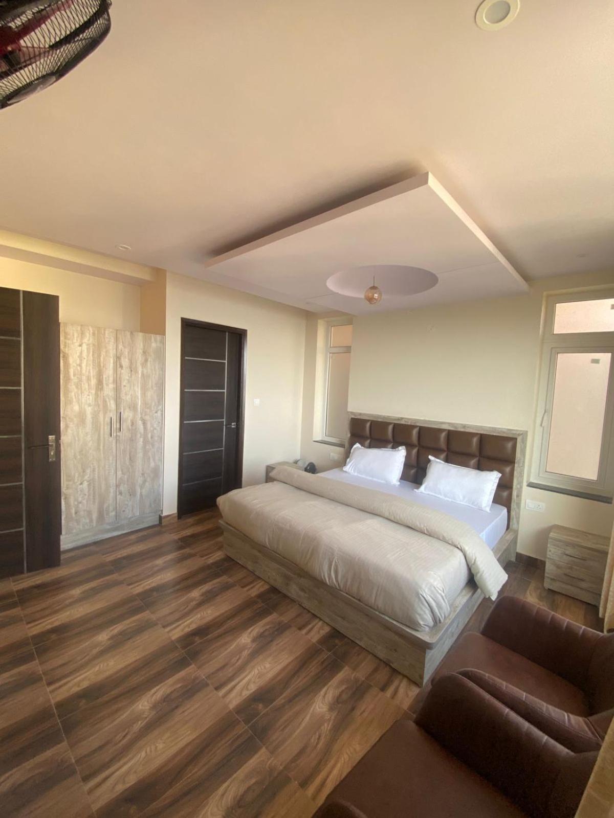Harmony Heights Hotel Shimla Exterior photo
