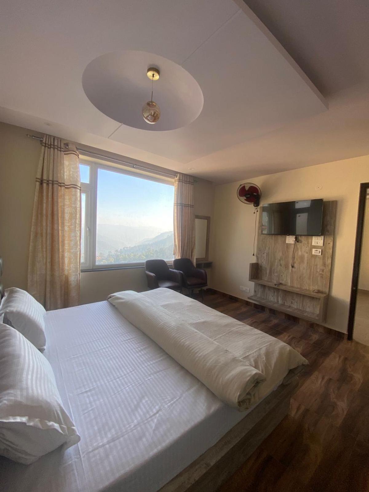 Harmony Heights Hotel Shimla Exterior photo