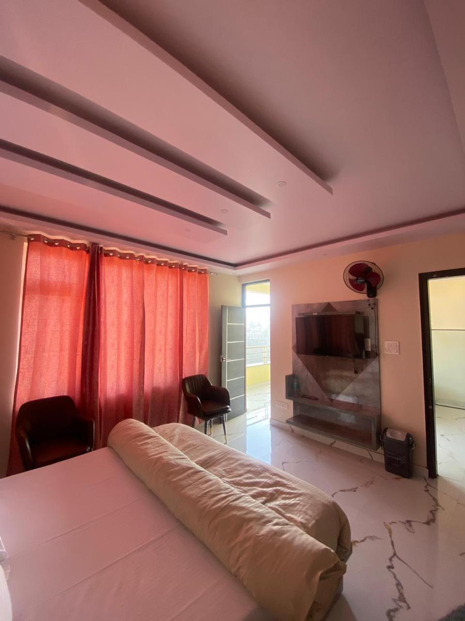 Harmony Heights Hotel Shimla Exterior photo